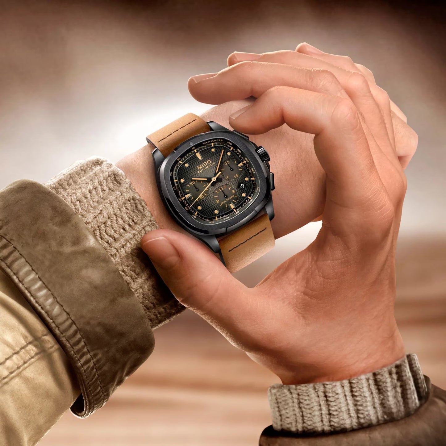 Mido Multifort TV Chronograph PVD Negro, Degradado Azul — Caballero