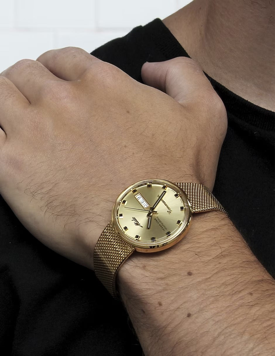 Mido Commander PVD Dorado, Carátula Dorada — Caballero