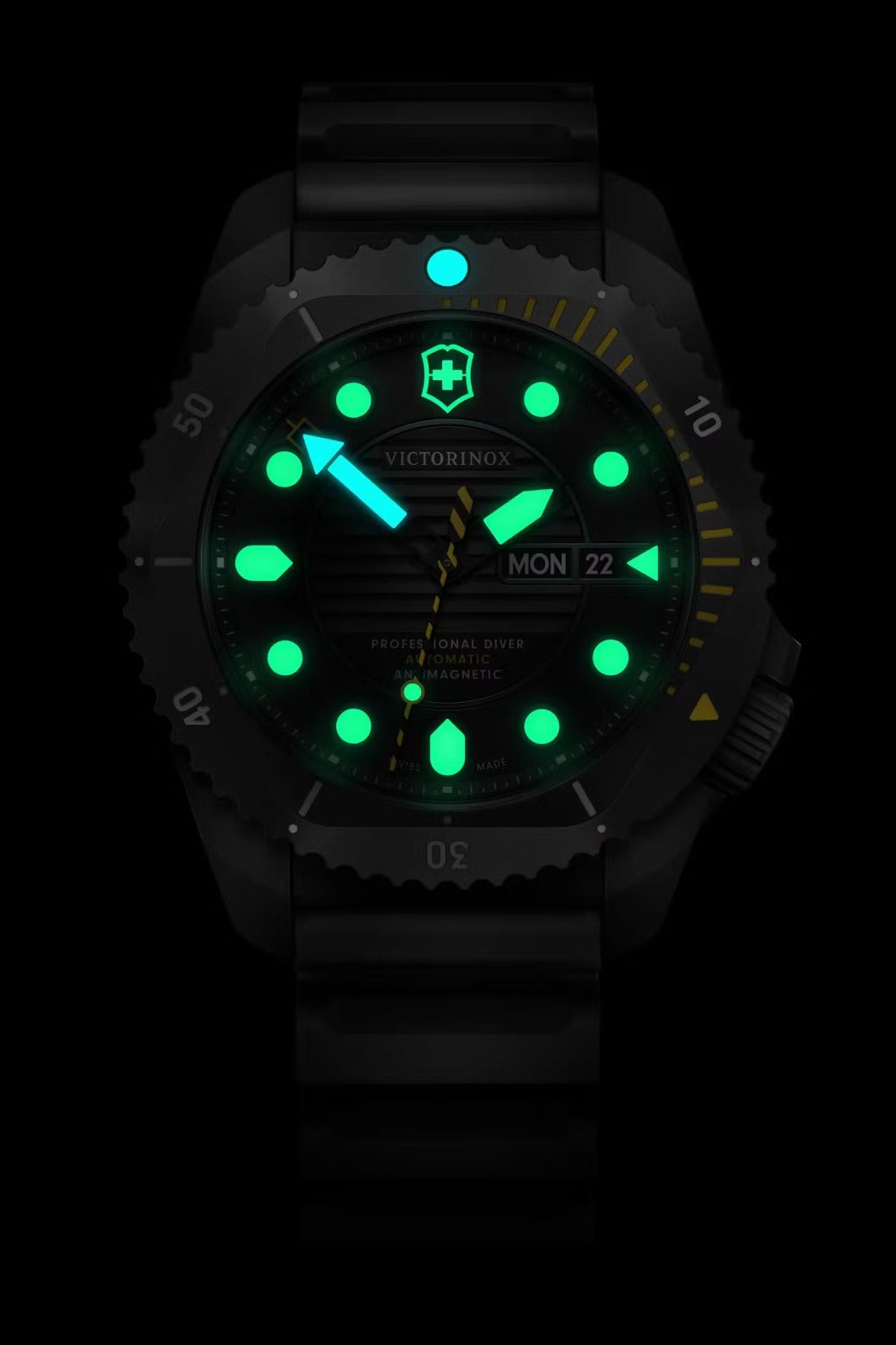 Victorinox Diver Pro Automatic, Titanio PVD Negro — Caballero
