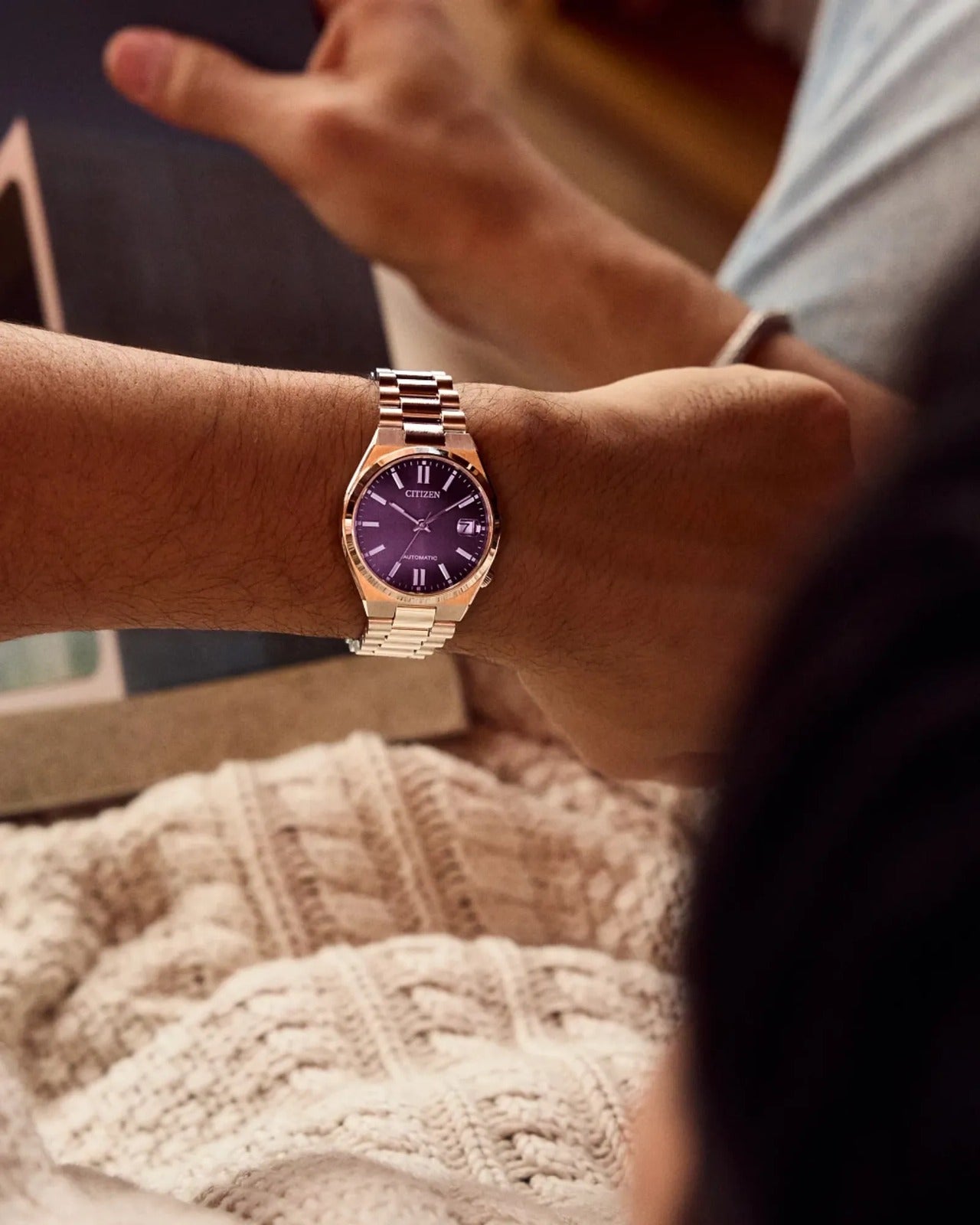 Citizen Tsuyosa Automático, Carátula Púrpura Degradada — Unisex