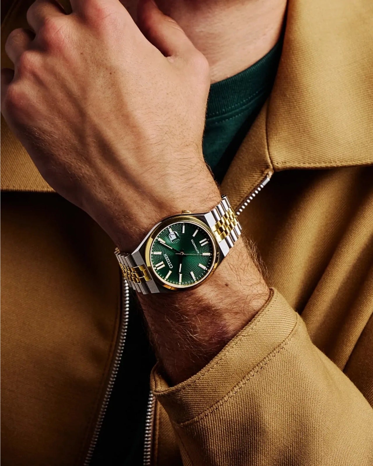 Citizen Sport Luxury Tsuyosa 60, PVD Rosa, Carátula Verde — Caballero