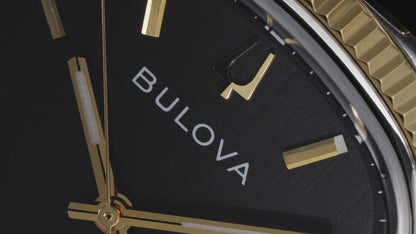 Bulova Super Seville PVD Dorado, Carátula Negra — Dama